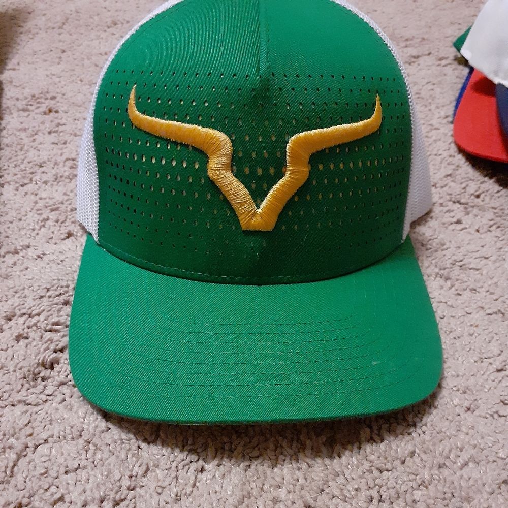MAD Threadz horn snapback [UNISEX]